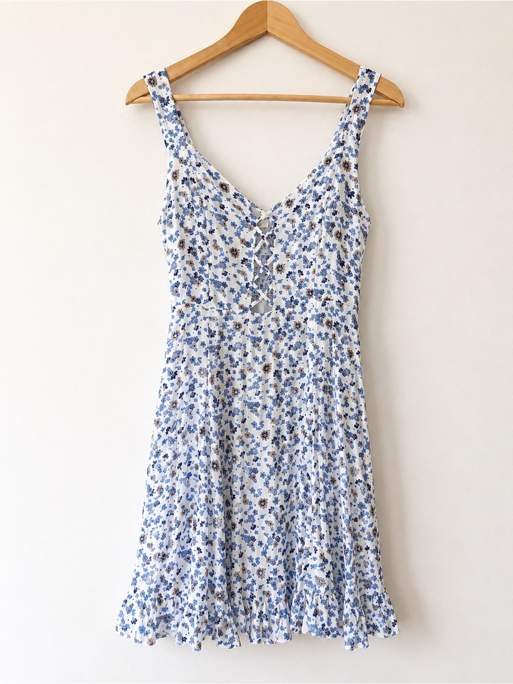 Illa Illa USA Blue Floral Lace Front Sundress